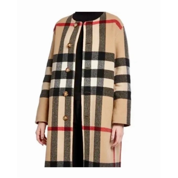 Burberry Women Tisbury Exploded Check Reversible
Wool Coat - Picture 6 of 13
